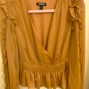 Express Ruffle Top Size Small